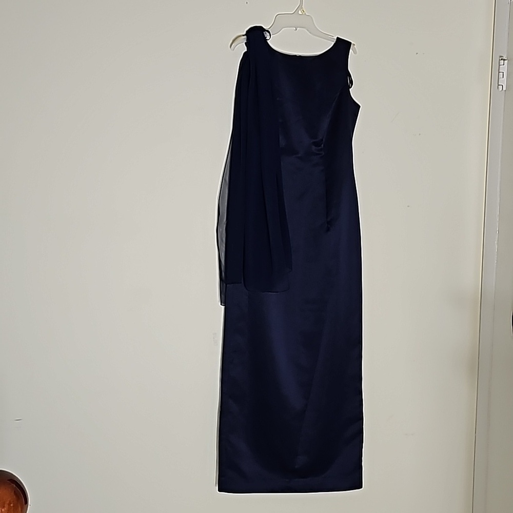 Michelangelo Formal Dress Size 10 Sleeveless Full lenght